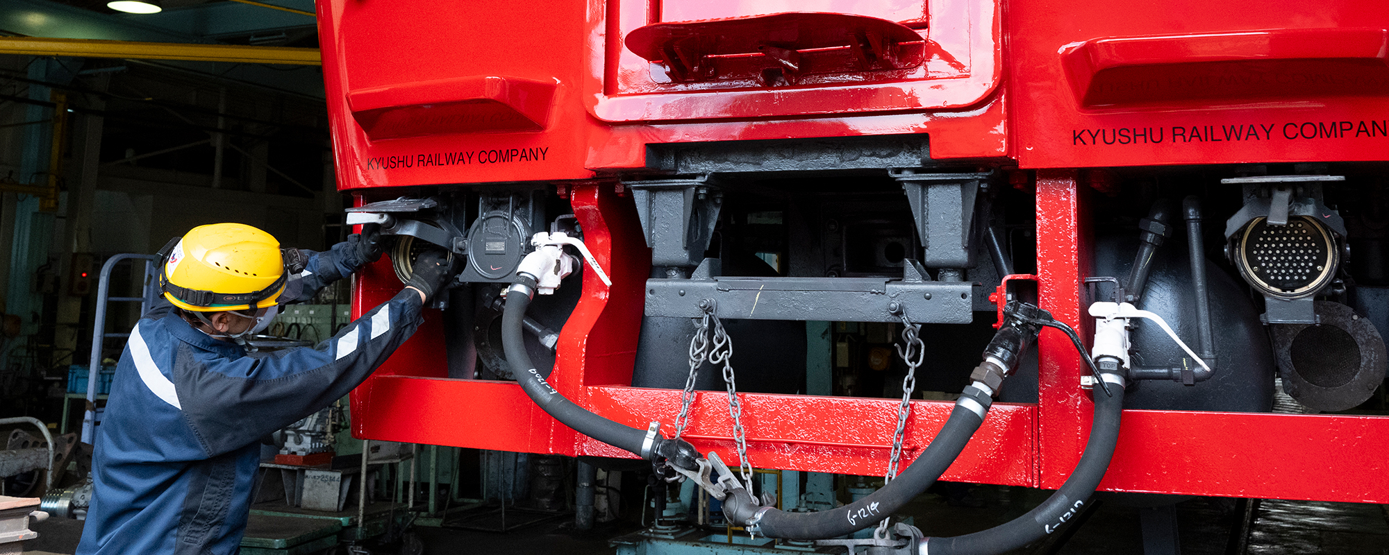 鉄道技術者の作業風景